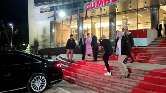 Altılı Masa liderleri ikinci turun ilk toplantısının ardından CHP Genel Merkezi'nden ayrıldı