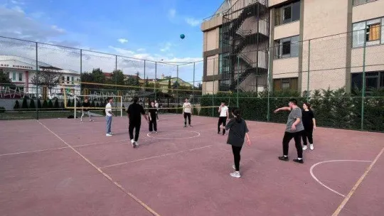 Altınküre'de voleybol turnuvası başladı
