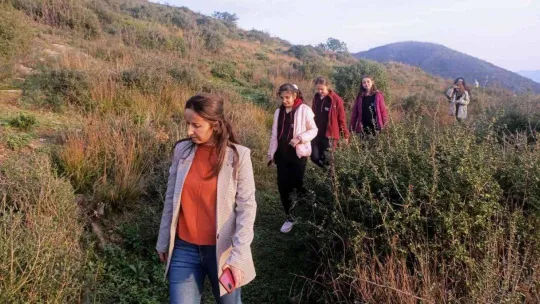 Altınova'da geleceğin arkeologları iş başında