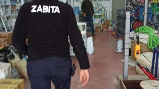 Altınova'da hırdavat ve gemi malzemeleri satış yerleri denetlendi