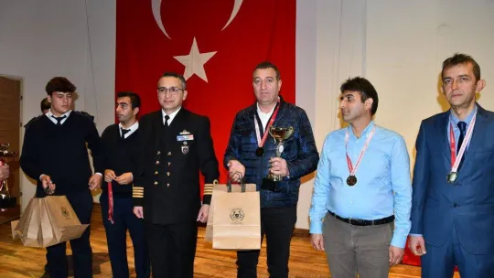 Altınova'da Öğretmenler Günü kutlandı