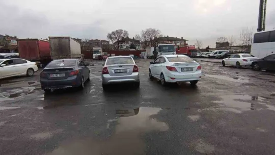 Ambulansa yol vermeyen konvoydaki araç sürücüleri yakalandı