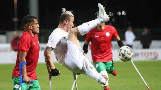 Ampute Mili Takımı, yarı finalde