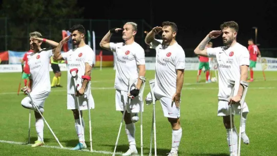 Ampute Mili Takımı, yarı finalde