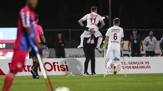 Ampute Milli Takımı, Dünya Kupası'nda Liberya'yı 5-0 yenerek son 16'ya kaldı