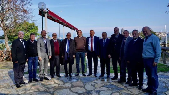 Anadolu'daki Balıkesirlilerin kalbi Ayvalık'ta attı