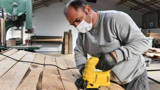 Ankara Büyükşehir Belediyesi atık malzemelere yeniden hayat veriyor