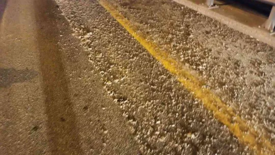 Ankara'da bariyerlere çarpan moto kurye hayatını kaybetti