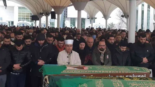 Ankara'da eski kocası tarafından öldürülen Pelin toprağa verildi