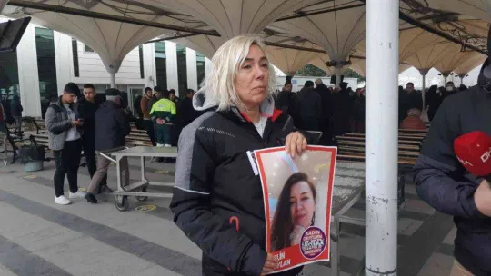 Ankara'da eski kocası tarafından öldürülen Pelin toprağa verildi