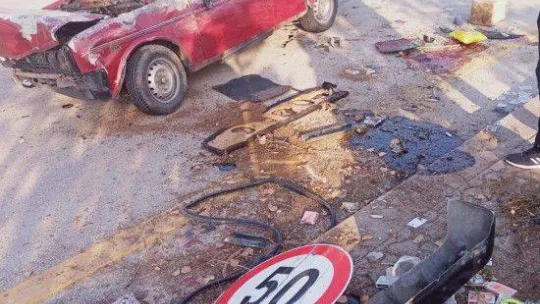 Ankara'da otomobil direğe çarptı: 1 ölü, 3 yaralı