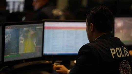 Ankara'da yılbaşı tedbirleri KGYS Merkezinden izleniyor