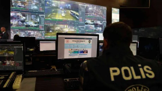 Ankara'da yılbaşı tedbirleri KGYS Merkezinden izleniyor