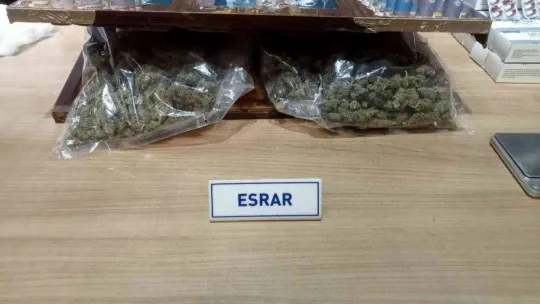 Ankara'daki 6 farklı narkotik operasyonunda 10 milyon liralık uyuşturucu ele geçirildi