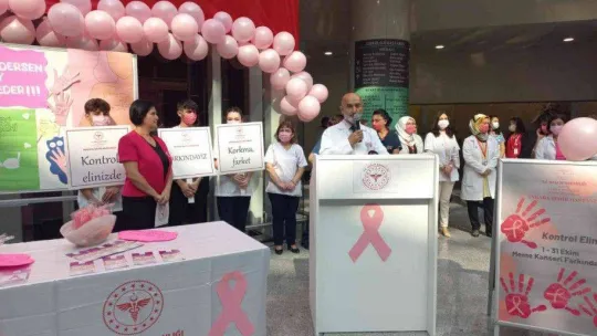 Ankara Şehir Hastanesi'nde 'Meme Kanseri Farkındalık Etkinliği' düzenlendi