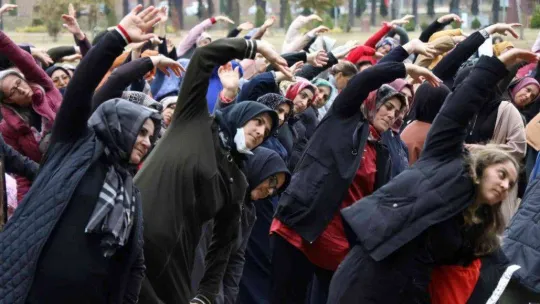 Anne Şehir ile 17 bin kişi zumba yaptı