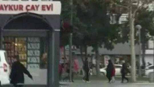 Annesini rahatsız ettiği iddiasıyla tartıştığı şahsı bıçaklamıştı: 13 yaşındaki çocuk tutuklandı