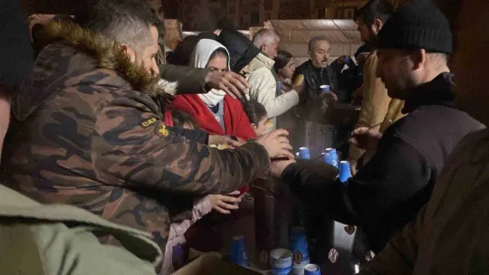 Antalya Büyükşehir Belediyesi Hatay'da çadır kent kurdu