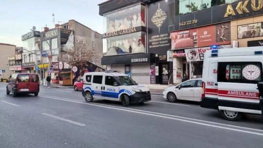Aracının içinde uyuyakalan şahıs, ekipleri harekete geçirdi