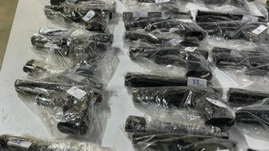 Aralarında eski yüzbaşının bulunduğu kaçak silah çetesine operasyon: 14 gözaltı