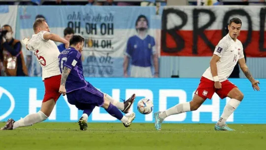 Arjantin ve Polonya, Dünya Kupası'nda son 16'ya kaldı