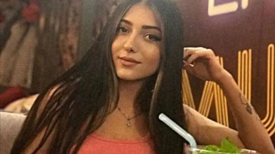 Arkadaşının ateşlediği silahla vurularak ölen genç kızın ağabeyi konuştu: 'Bu işte bir çelişki var, orada bir şey oldu ve bir kişinin üzerine yıkıldı'