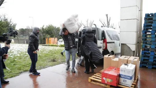 Arnavutköy Belediyesi afetzedeler için yardım kampanyası başlattı