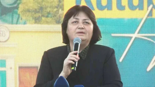 Arnavutköy'de Dr. Sadık Ahmet kütüphanesi açıldı