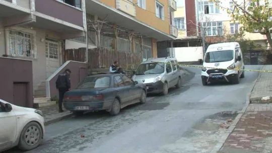 Arnavutköy'de kayınçolarına dehşeti yaşattı