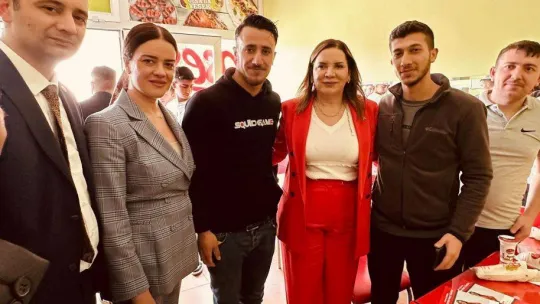 Arzu Erdem'e Silivri'de yoğun ilgi