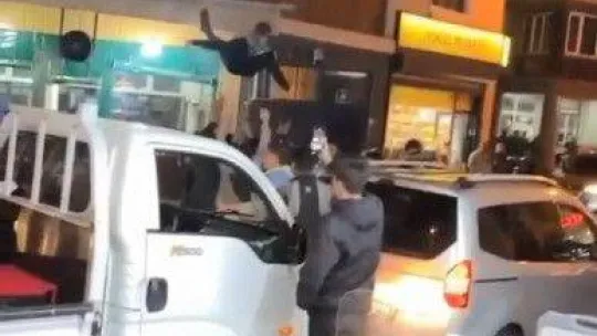 Asker uğurlamasında peş peşe ateşlediler