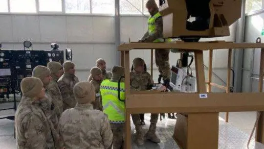 Askerlere kirpi kullanım kursu verildi