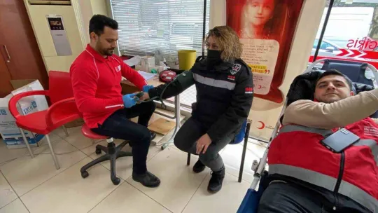 Asrın felaketini yaşayan Kocaeli depremzedeler için seferber oldu