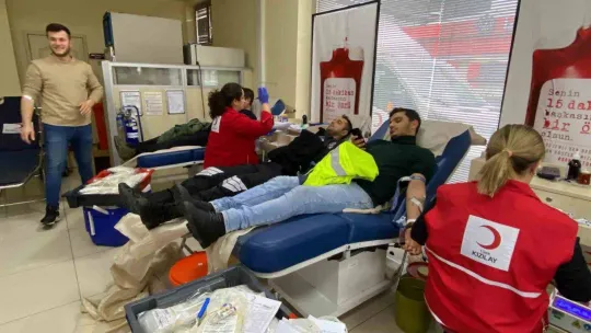 Asrın felaketini yaşayan Kocaeli depremzedeler için seferber oldu