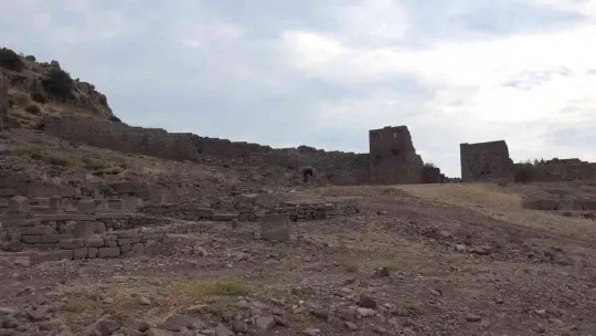 Assos Ören Yeri'nde kazılar 12 ay boyunca sürüyor