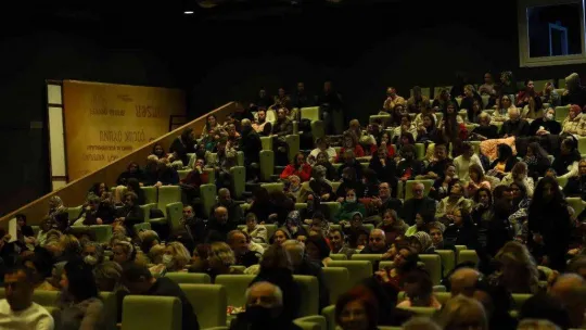 Ata Kent Türk Sanat Müziği Topluluğu'nda ilk