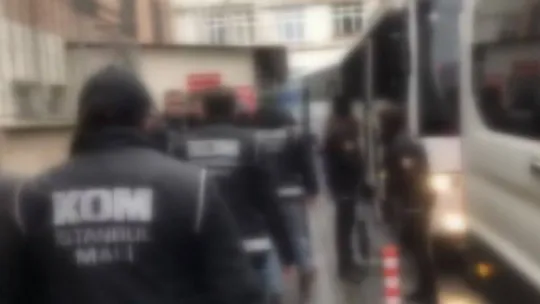Ataşehir Belediyesine yönelik soruşturmada gözaltına alınan 26 şüpheli adliyeye sevk edildi