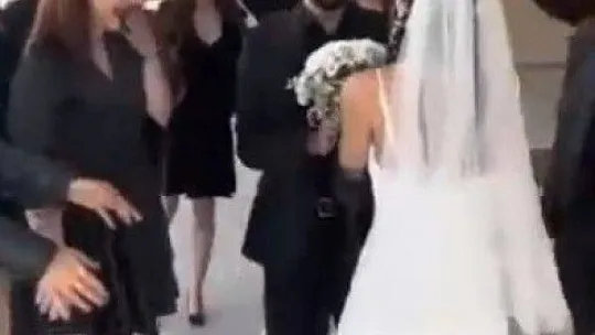 Ataşehir'de evlilik teklifinde roller değişti, bu sefer kadın evlenme teklif etti