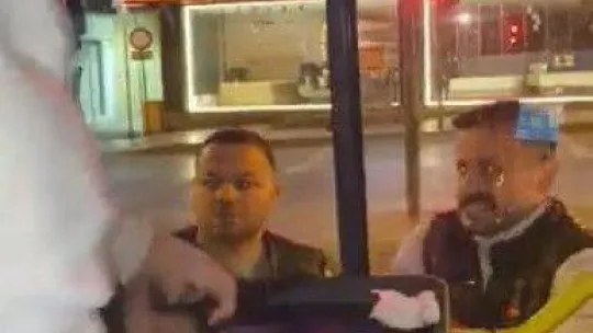 Ataşehir'de İETT aracının önünü kesip şoföre saldırdı