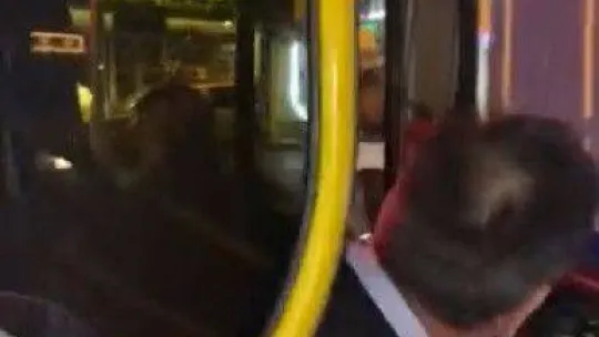 Ataşehir'de İETT aracının önünü kesip şoföre saldırdı