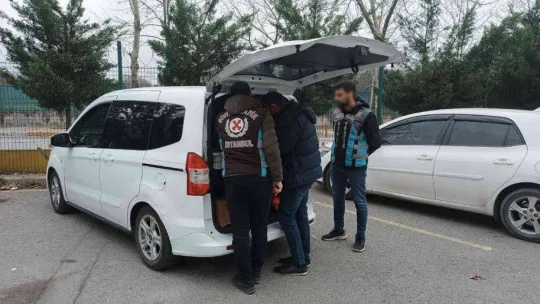 Ataşehir'de kucağında çocukla minibüs kullanan sürücüye ceza