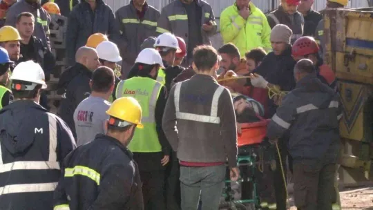 Ataşehir'de metro şantiyesinde yüksekten düşen işçi yaralandı