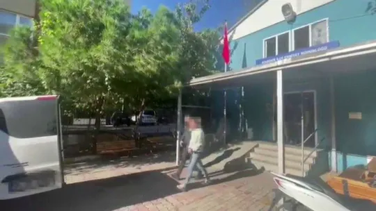 Ataşehir'de özel hastanedeki skandal görüntülere ilişkin gözaltına alınan 8 kişi adliyeye sevk edildi