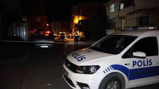 Ataşehir'de seyir halindeki araçtan kurşun yağdırdılar: 3 yaralı