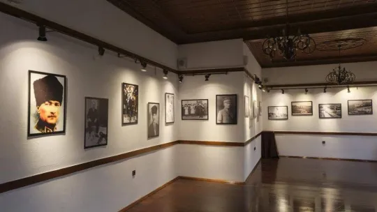 Atatürk ve Ankara sergisi açıldı