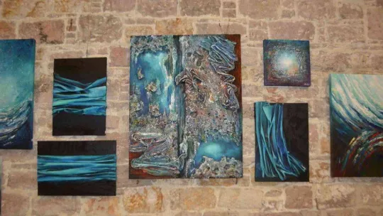 Atık malzemelerle yapılan eserler öğrencilere burs olacak