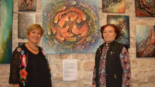 Atık malzemelerle yapılan eserler öğrencilere burs olacak