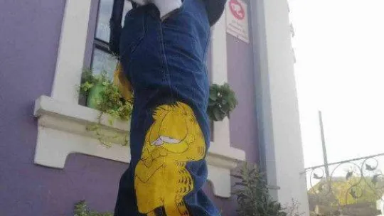 Atmaya kıyamadıkları eşyaları günümüze uyarlayarak geri dönüşüme kazandırıyorlar