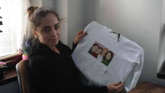 Atmaya kıyamadıkları eşyaları günümüze uyarlayarak geri dönüşüme kazandırıyorlar