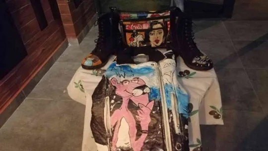 Atmaya kıyamadıkları eşyaları günümüze uyarlayarak geri dönüşüme kazandırıyorlar